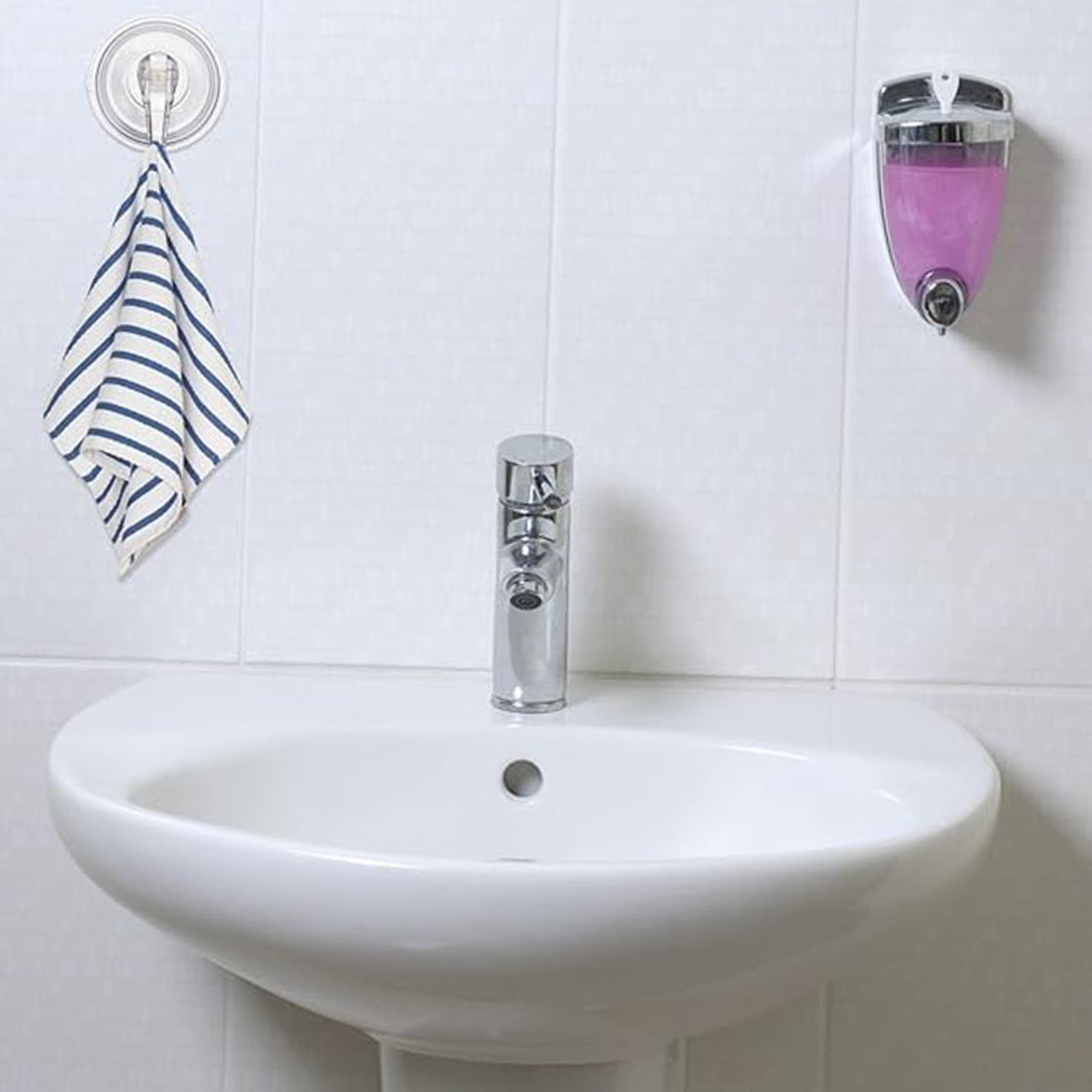 Plastic Suction Cup Hook (1 Pc) Plastic Suction Cup Hook (1 Pc)